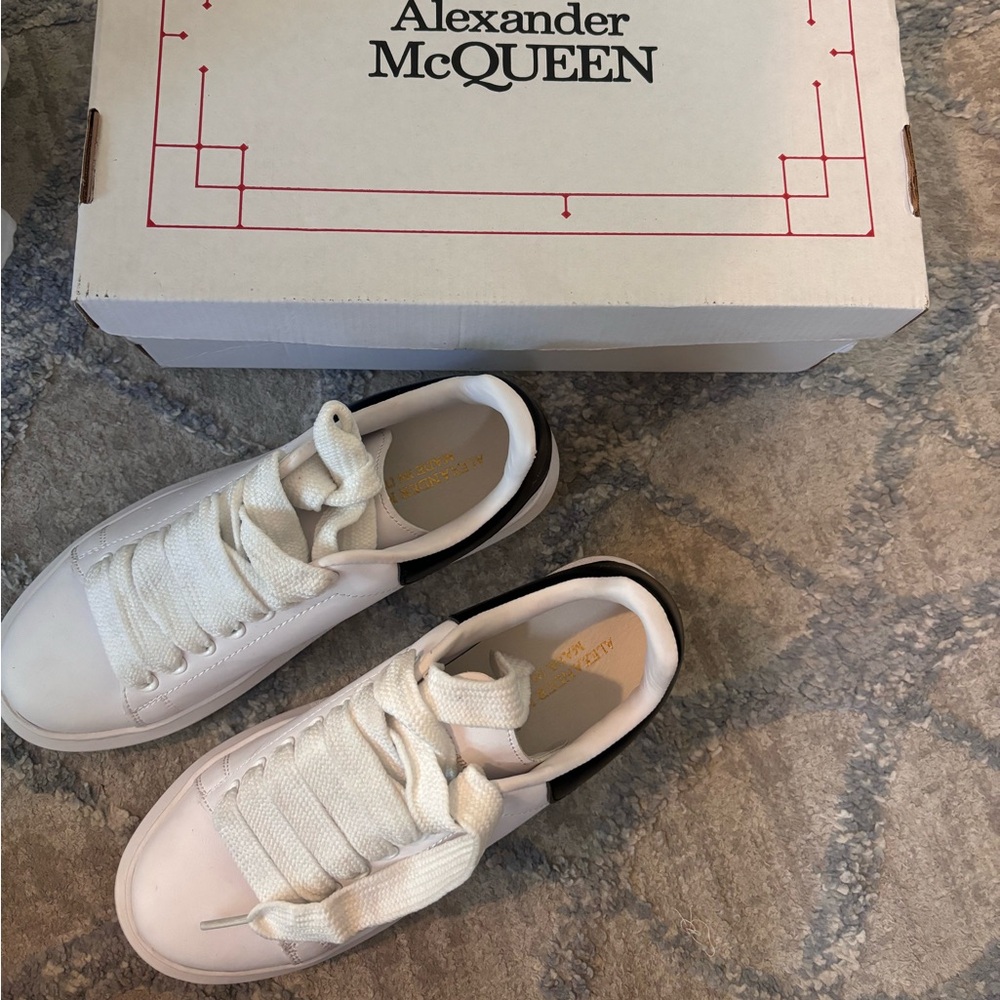 Alexander McQueen Cream Lace-Up Sneakers